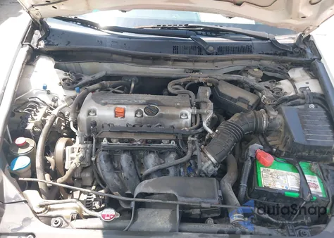 2012 Honda Accord 2.4 Ex-L from USA, damaged, VIN 1HGCP2F88CA064014